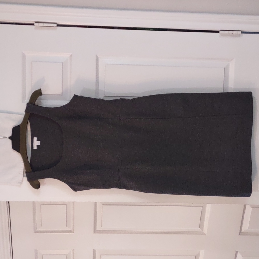 New York and Company gray ponte stretch knee length dress size 6